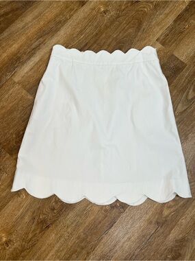 J. McLaughlin White Scallop-Trim Mini Skirt